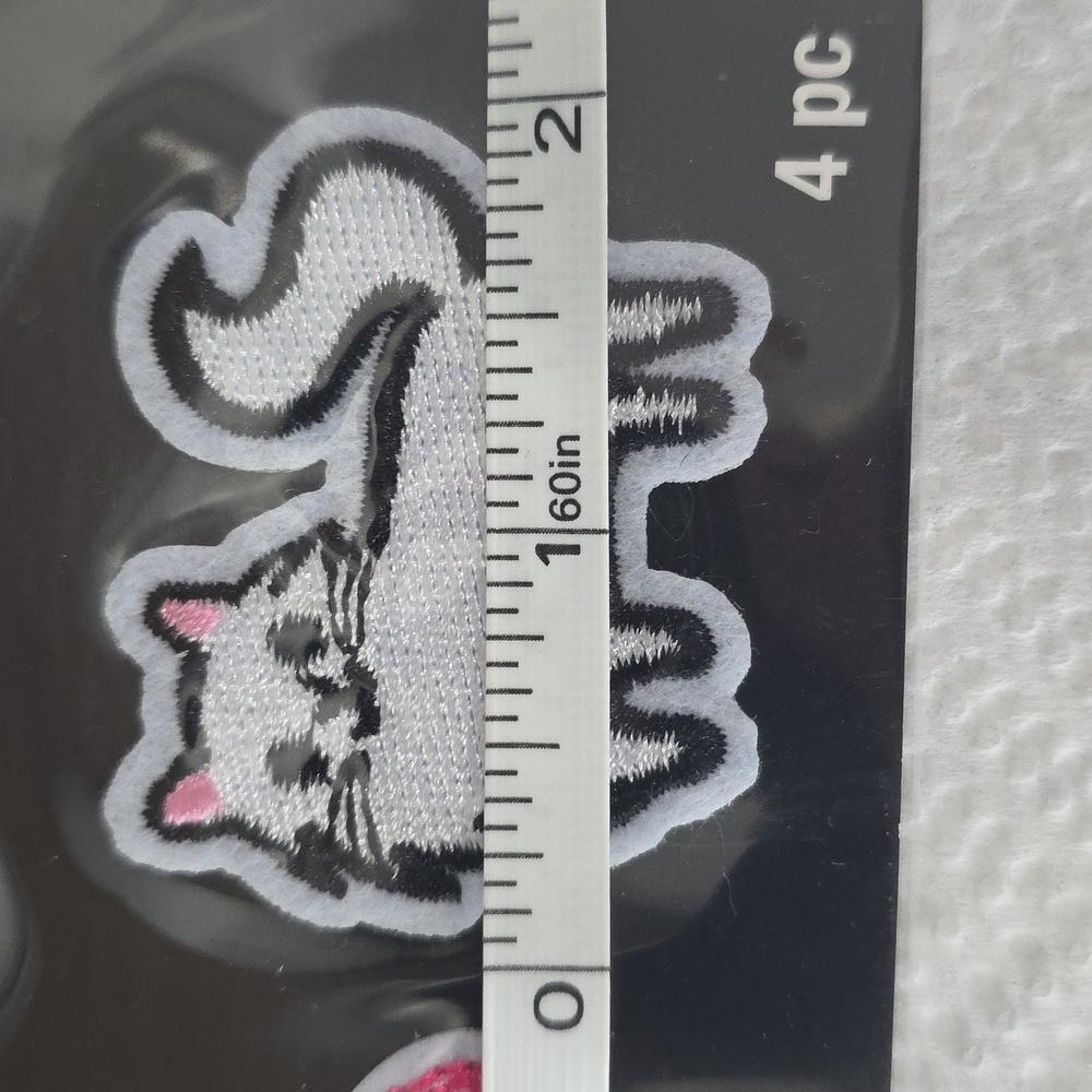 ARTMINDS IRON-ON 4 pc PATCH - Picture 7 of 12